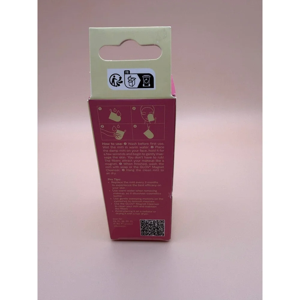 GLOV x Barbie Water-Only Skin Cleansing Mitt Reusable Makeup Remover Pink NEW‎